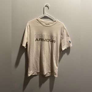 Under Armour T-shirt